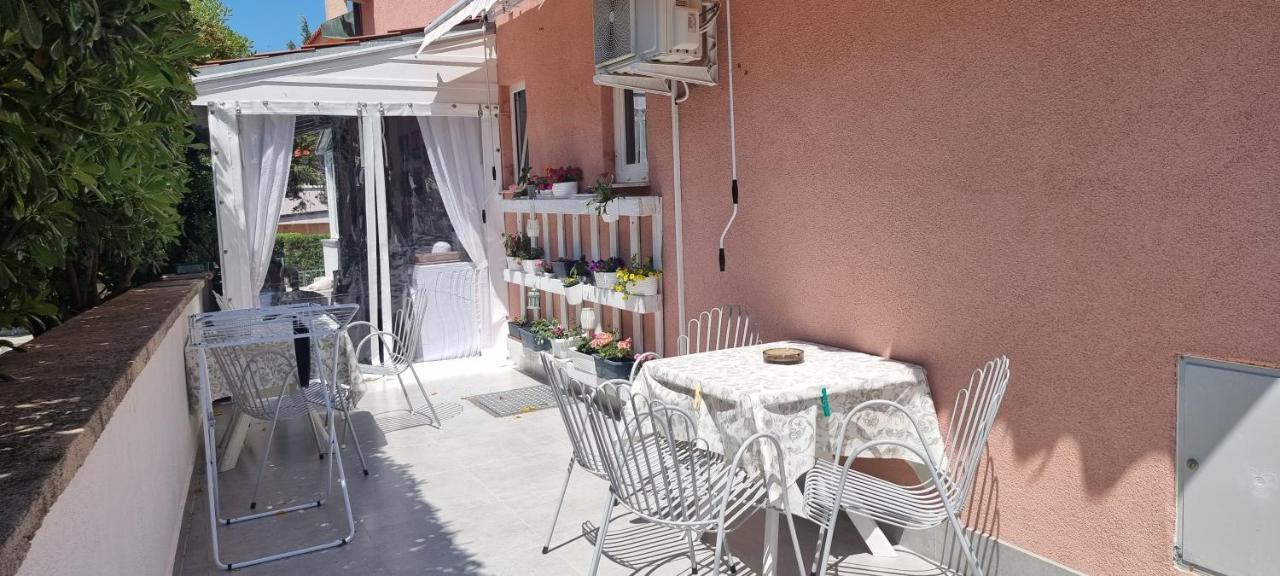 Guest House Jasna Novalja Exterior photo